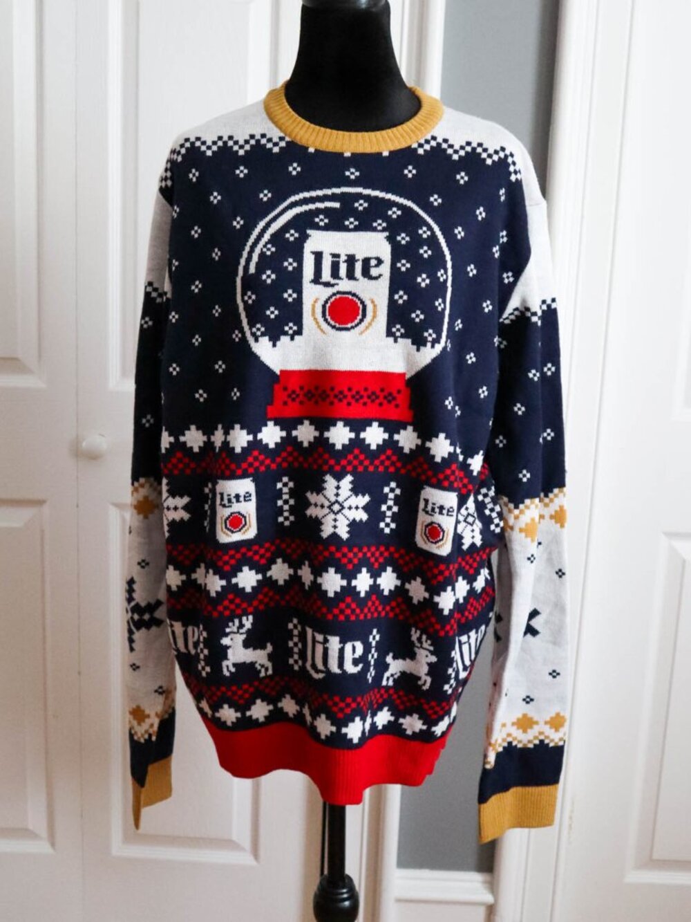 Miller Lite Beer Novelty Ugly Christmas Sweater Nordic Fair Isle Snow Globe L